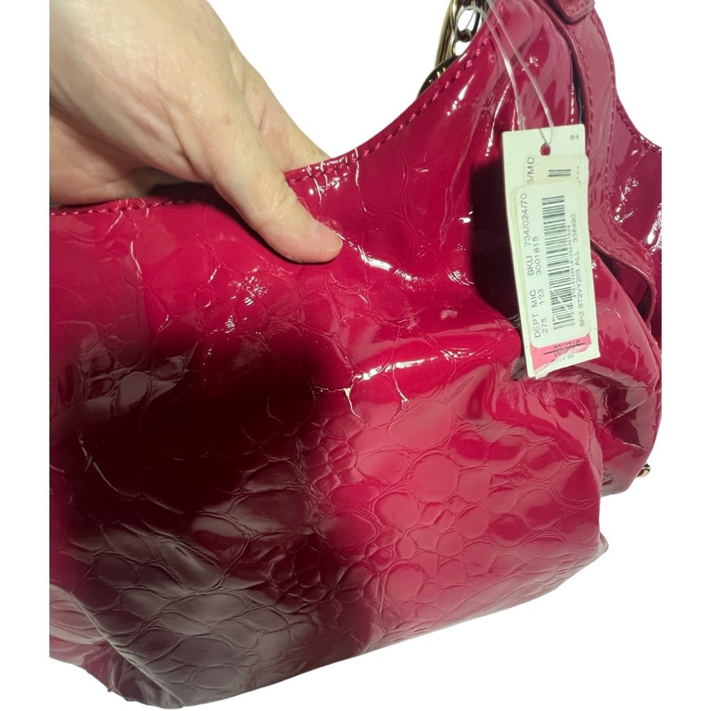 Gianni Bini Elegant Hot pink  Patent PLeather Handbag - Picture 8 of 14